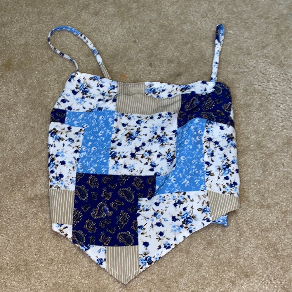 Tie crop top